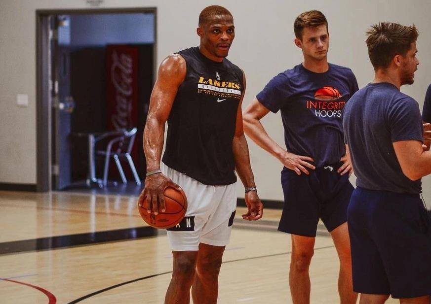 资金在波动 资金在波动