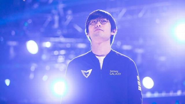 另一束照向 另一束照向